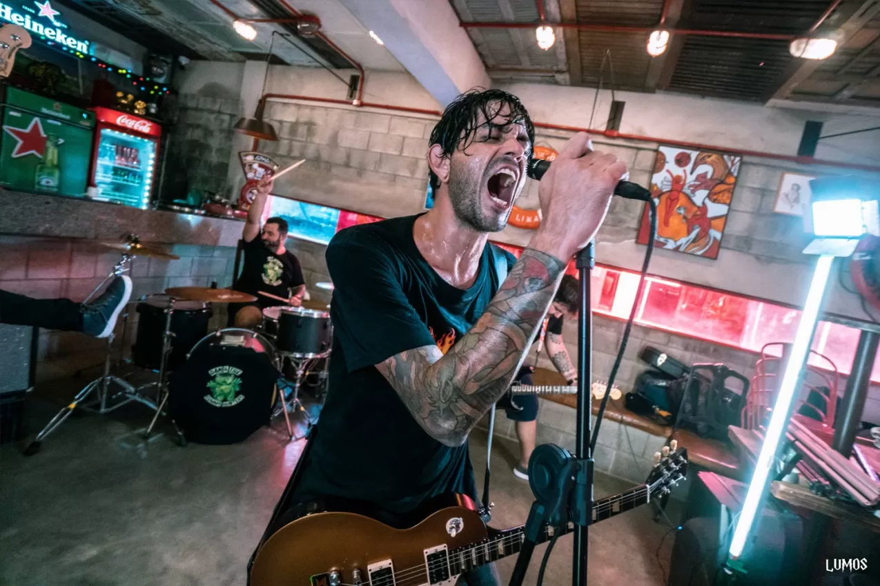 Punk rock e nostalgia em "Empty Hands", novo clipe de Dan & The Gummy Hunters