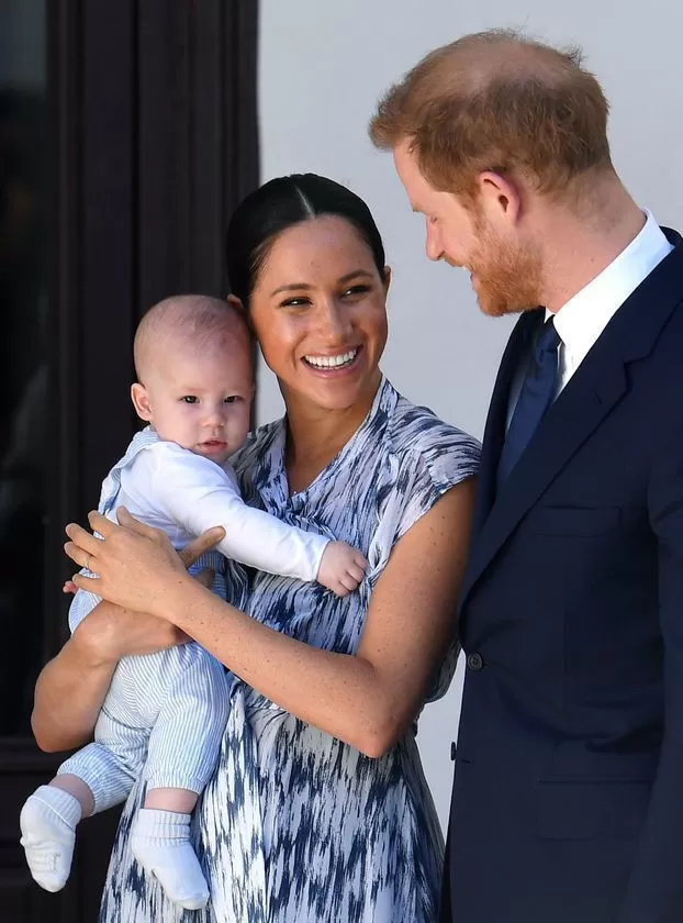 Harry e Meghan decidiram não contar quem fez comentários racistas sobre o filho Archie