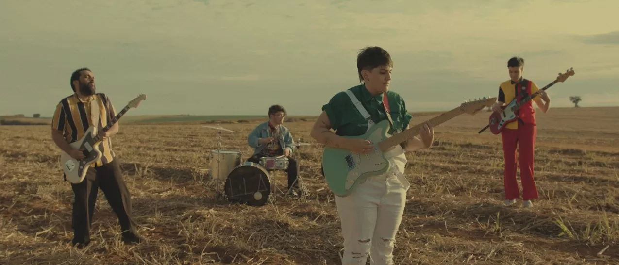 Eugênio antecipa álbum com single e clipe “Espelho Invisível” 1 Eugênio antecipa álbum com single e clipe “Espelho Invisível”