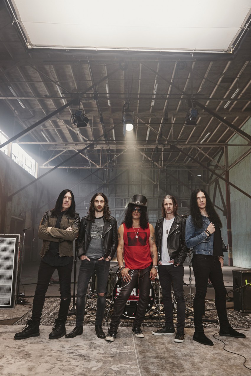 Slash ft Myles Kennedy and The Conspirators anuncia novo álbum com single e clipe The River is