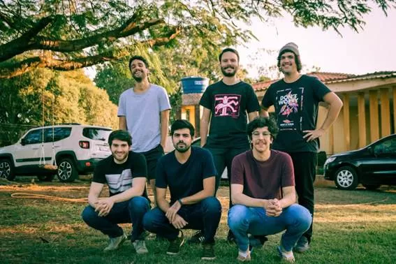 Paulo Novaes e Os Últimos Escolhidos do Futebol lançam single e clipe 4 Paulo Novaes e Os Últimos Escolhidos do Futebol lançam single e clipe