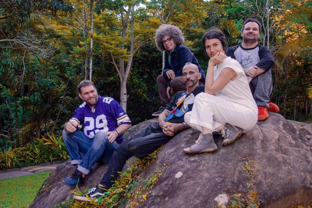 Eletrônica 2.0: PIC-NIC divulga single com Beto Bruno (Cachorro Grande) e celebra retorno em definitivo 1 Eletrônica 2.0: PIC-NIC divulga single com Beto Bruno (Cachorro Grande) e celebra retorno em definitivo