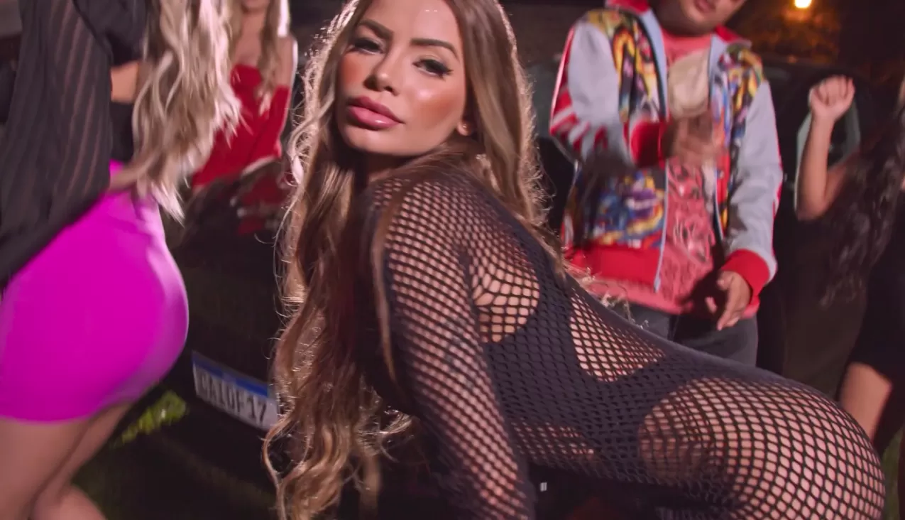 MC Bragança lança novo hit "Bebê" e anuncia clipe proibidão no OnlyFans: "só a carinha de boneca" 8 MC Bragança lança novo hit "Bebê" e anuncia clipe proibidão no OnlyFans: "só a carinha de boneca"